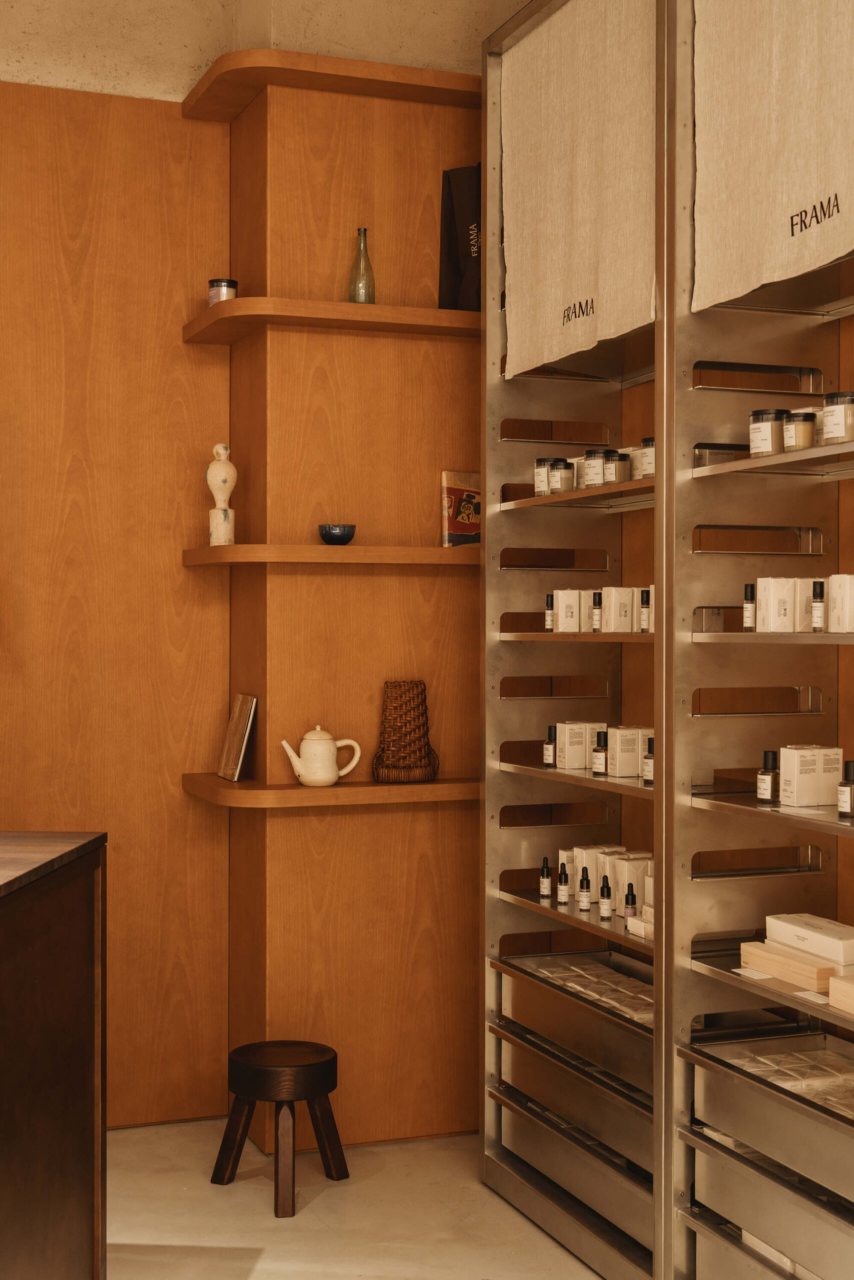 SHOP