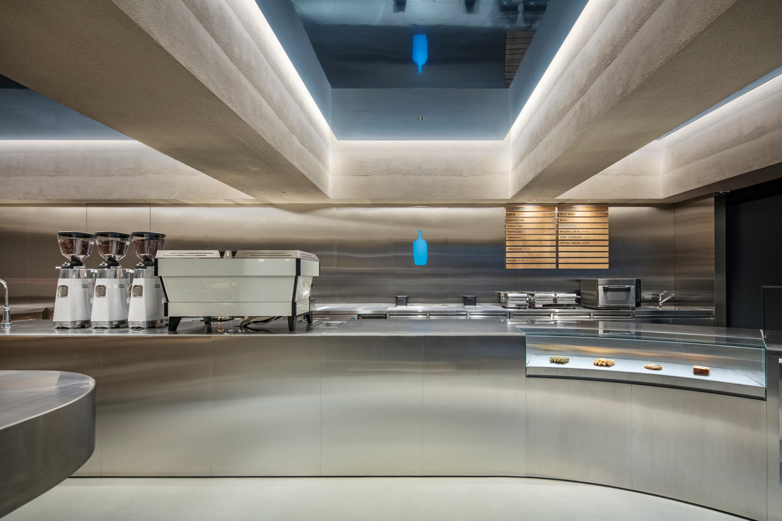 BLUE BOTTLE COFFEE HARAJUKU