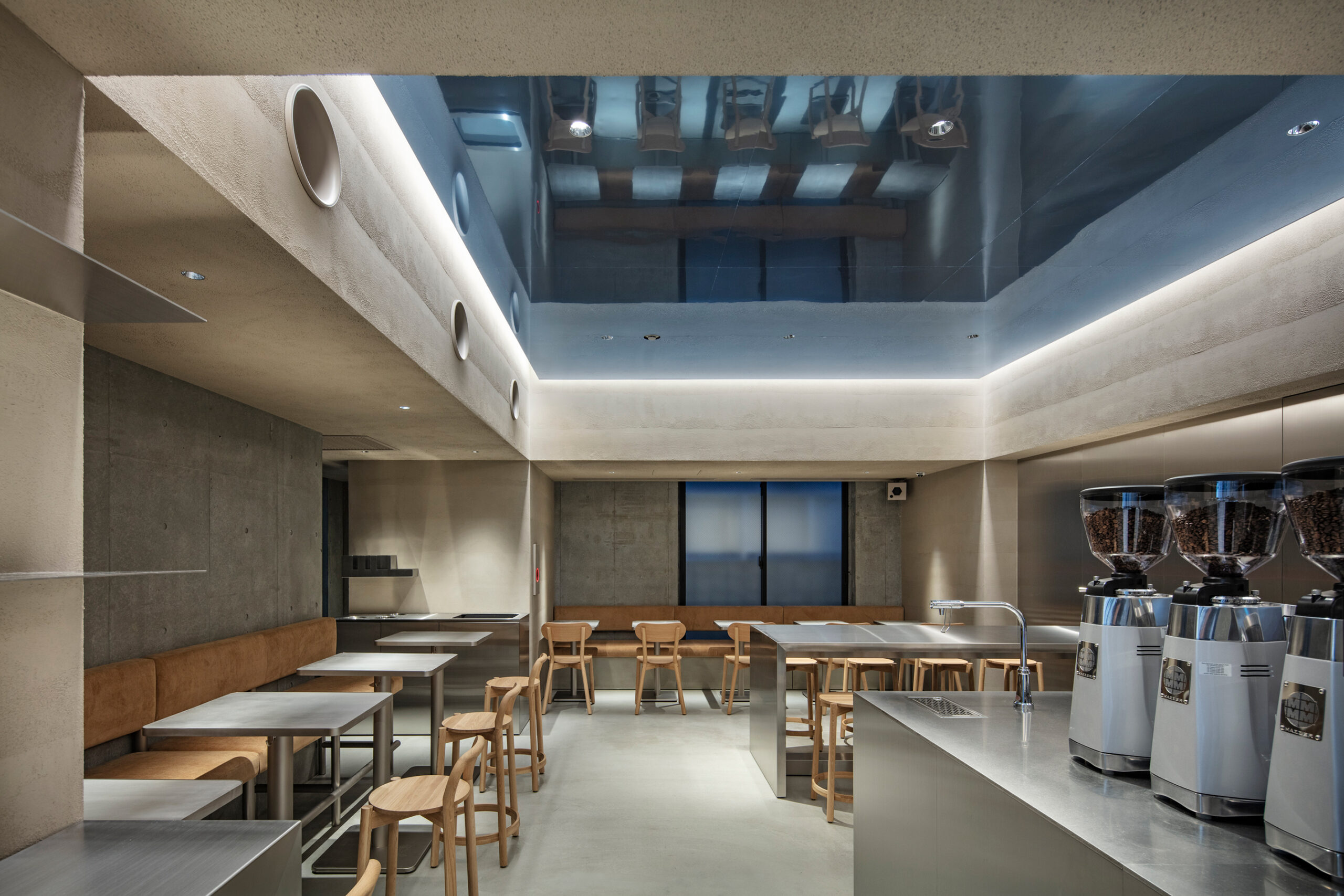 BLUE BOTTLE COFFEE HARAJUKU