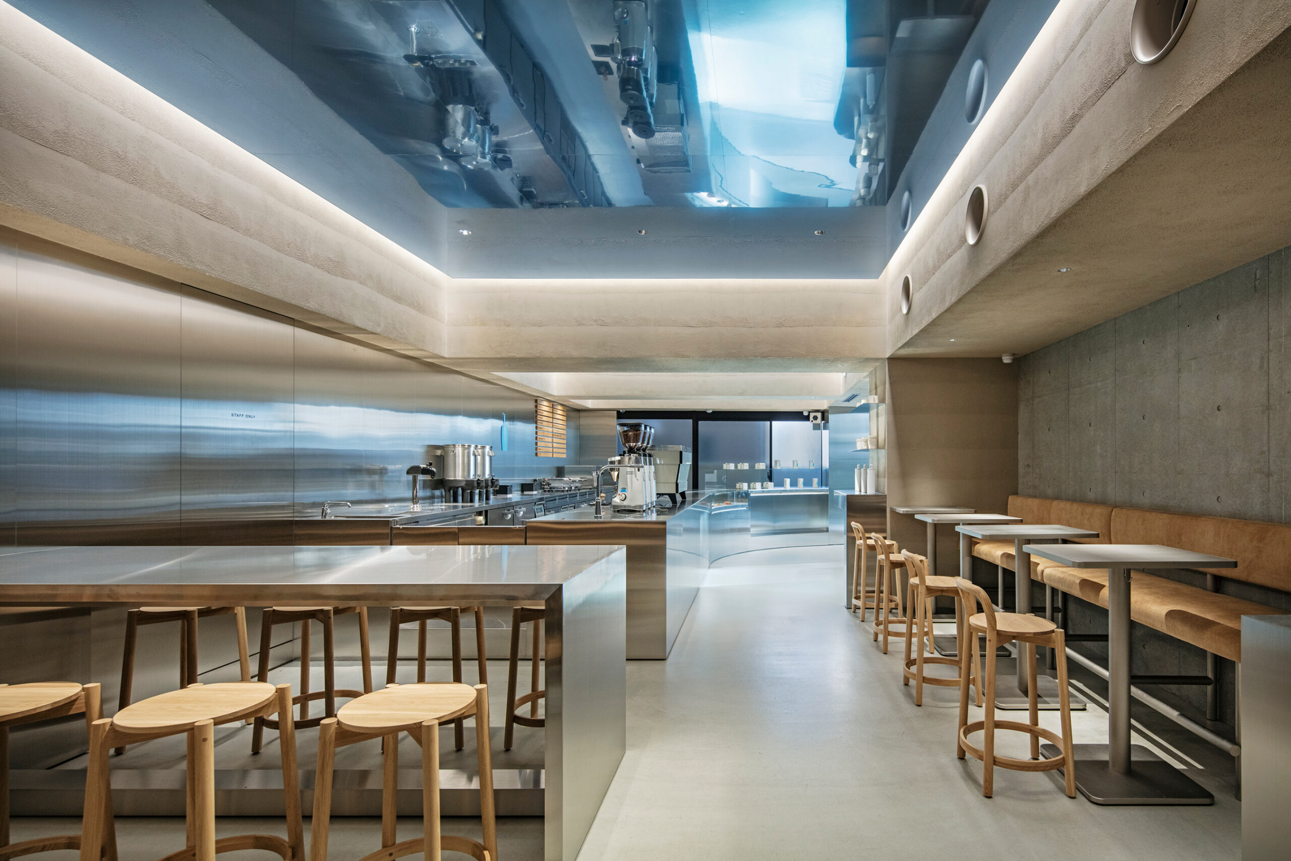 BLUE BOTTLE COFFEE HARAJUKU